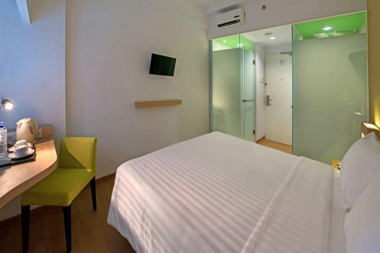 Whiz Prime Hotel Megamas Manado Dış mekan fotoğraf