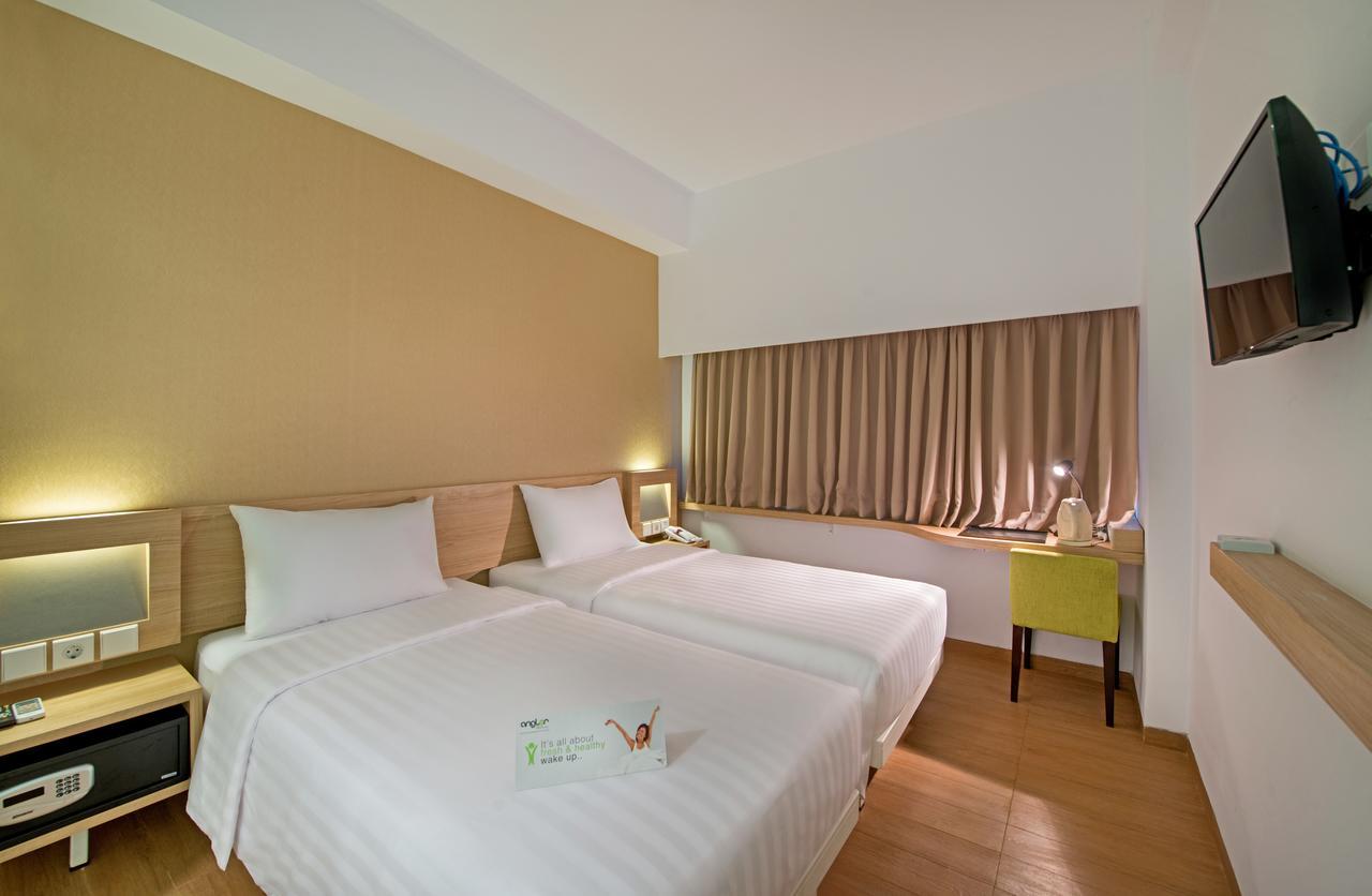 Whiz Prime Hotel Megamas Manado Dış mekan fotoğraf
